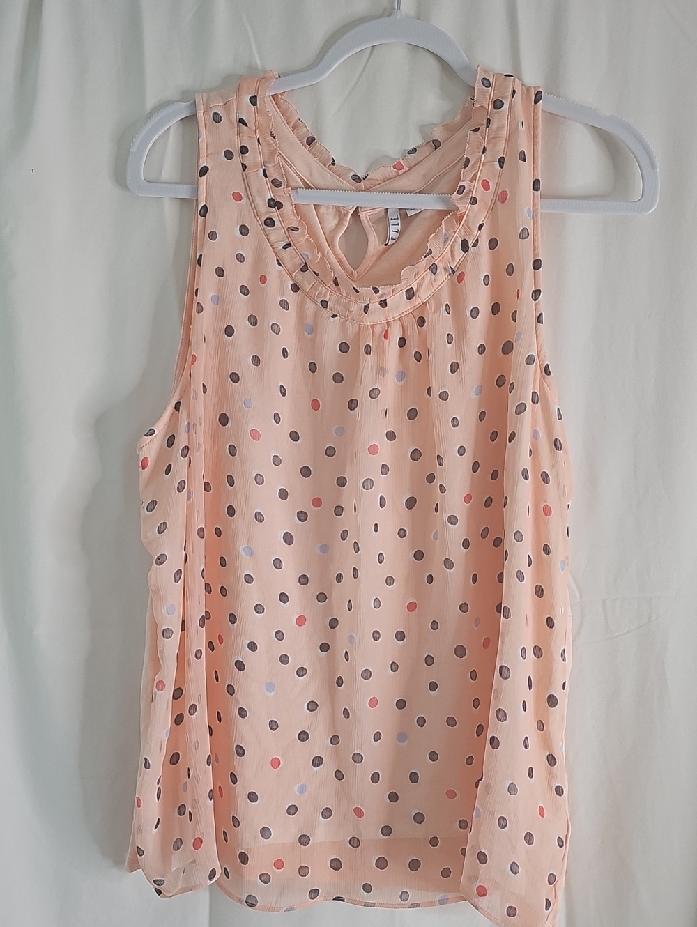 Elle Peach Polka Dot Ruffle-Neck Sleeveless Camisole
